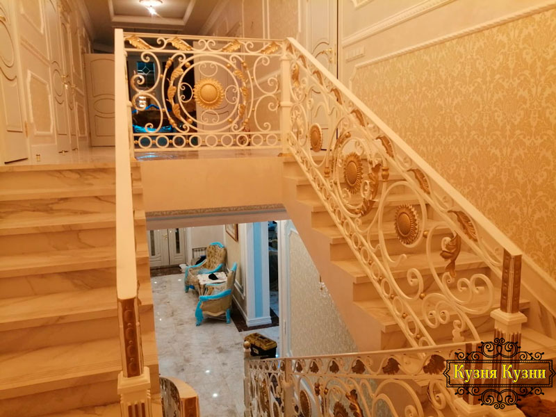 Перила на лестницу КП-01